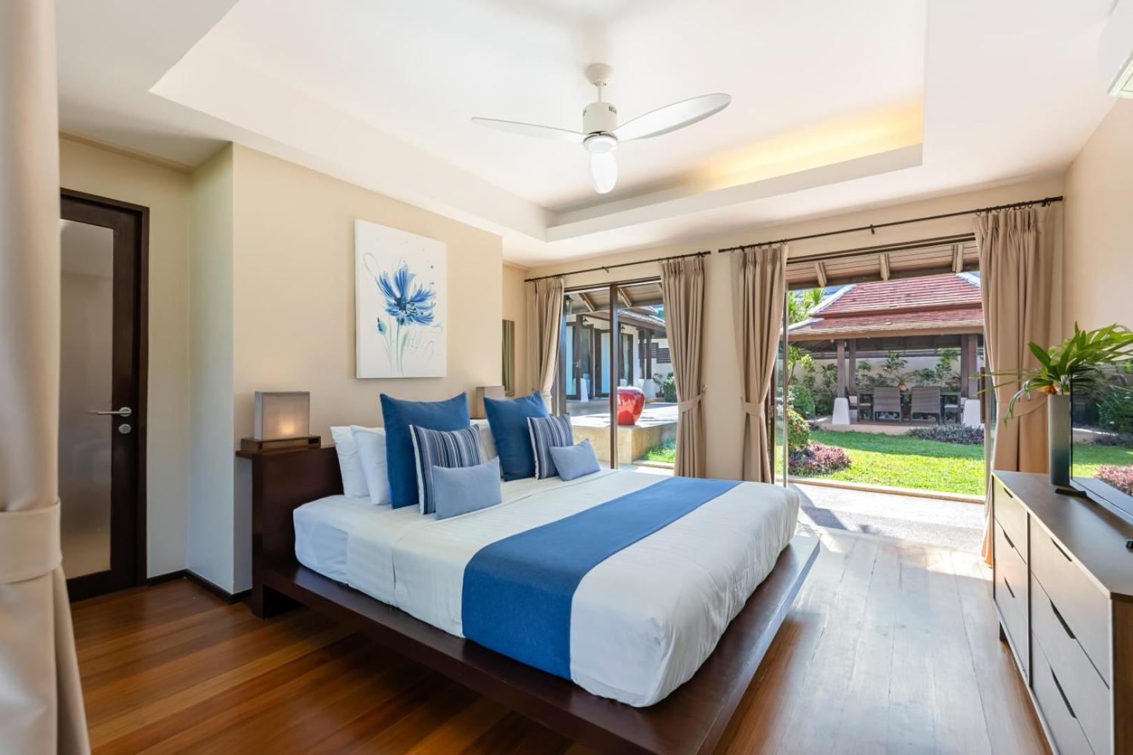 Bacaya Beachfront Villa Bang Rak Beach  Exterior photo